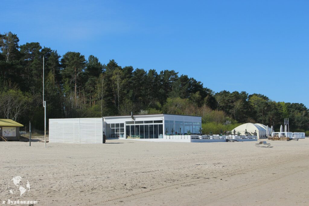 kawiarnia na plaży w Jurmale